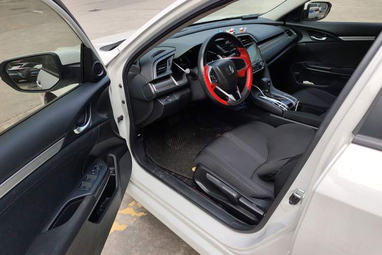 Used Honda Civic 2019 220TURBO CVT Dynamic Edition China VI
