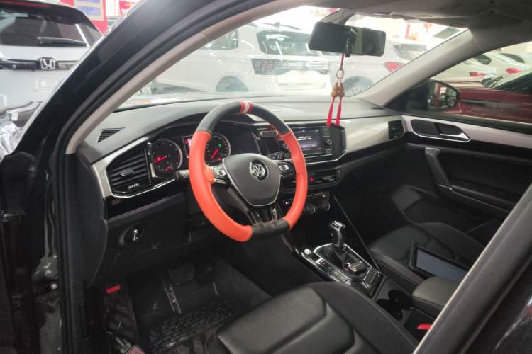 Used Volkswagen Tayron 2019 330TSI Two-Wheel Drive Luxury Model China VI Standard
