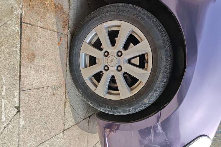 Used Chevrolet Epica 2013 1.8 SX Luxury Edition AT Right Front Wheel Hub