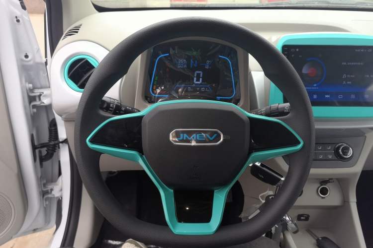 Used JMEV Xiao Qilin 2026 Model PLUS+ Comfort Version Steering Wheel