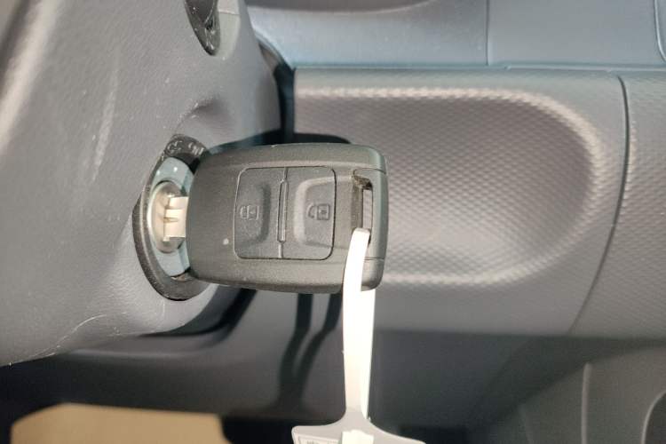 Used Wuling Hongguang New Energy 2025 Extended-Range Hybrid 50 km Standard Version