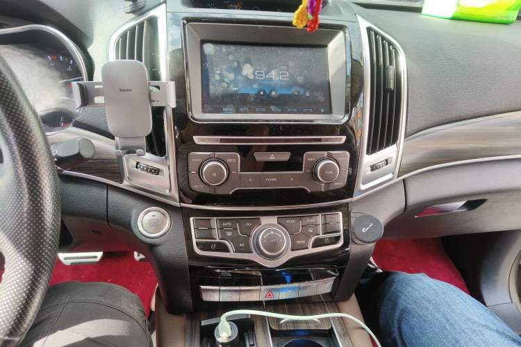 Used Haval H9 2017 2.0T Gasoline 4x4 Prestige Model 7 Seats