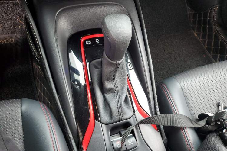 Used Toyota Levin 2022 Dual-Motor 1.8H E-CVT Sport Edition Gear Lever