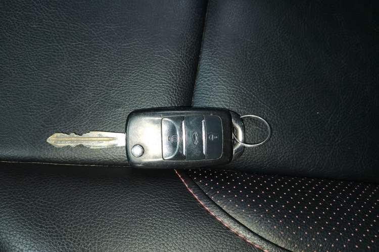 Used CHANGAN CS35 2015 1.6L Automatic Luxury Model China IV Standard Vehicle Key