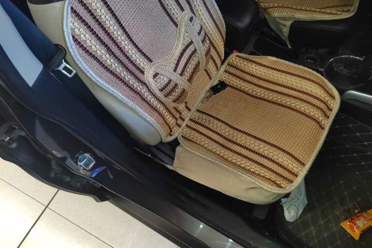 Used Mitsubishi ASX 2018 2.0L CVT Two-Wheel Drive Deluxe Edition Right Front Seat