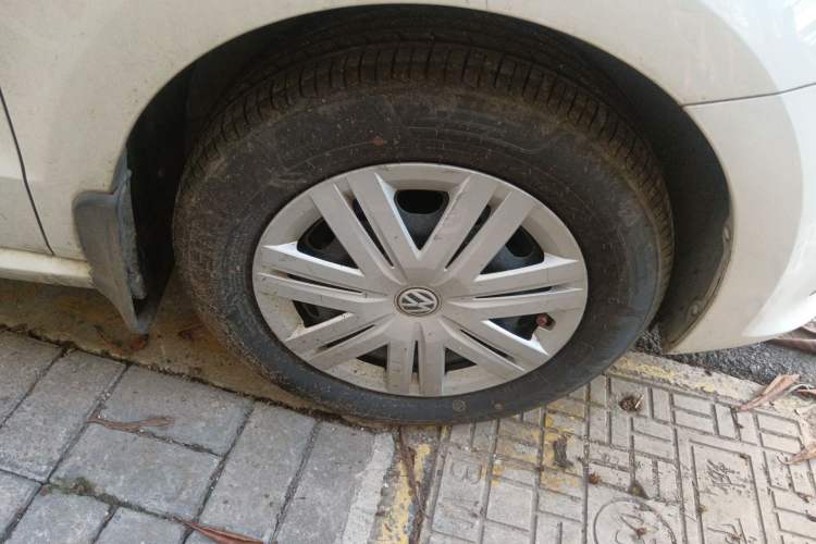 Used Volkswagen Polo 2018 1.5L Manual Drive-Comfort Model Right Front Wheel Hub