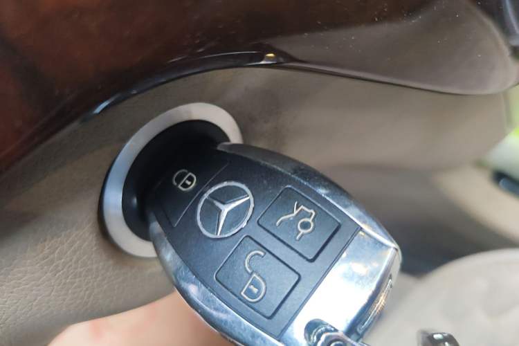 Used Mercedes-Benz M-Class 2012 ML 350 Sport Edition Vehicle Key