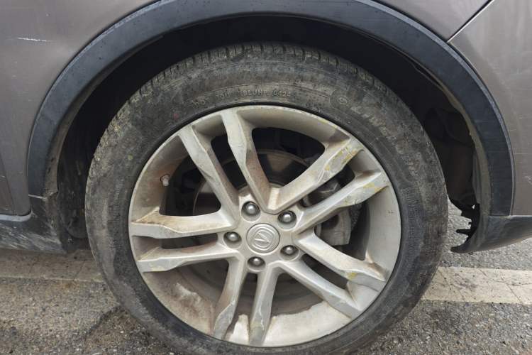 Used CHANGAN CS35 2014 1.6L Manual Luxury Navigation Model China IV Standard
