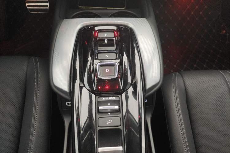 Used Honda HR-V 2023 2.0L eHEV Dynamic Edition
