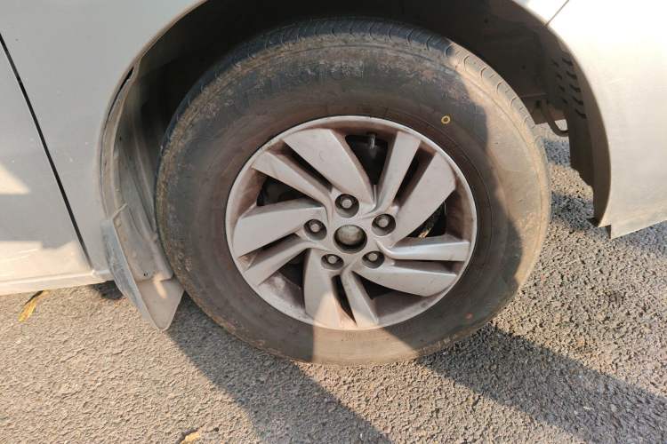 Used JAC Refine M4 2016 2.0L Manual Luxury Version