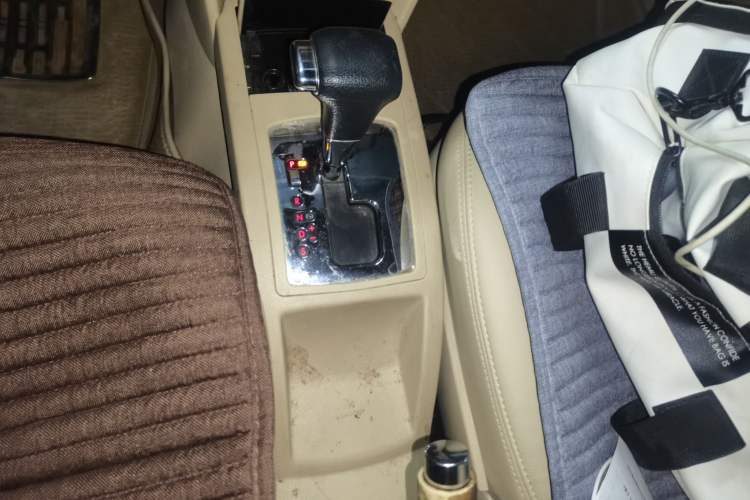 Used Volkswagen Polo 2009 Jingqing 1.6L Automatic Fashion Edition Gear Lever