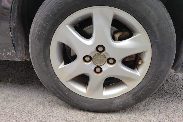 Used Toyota Corolla EX 2013 1.6L Manual Luxury Edition Right Front Wheel Hub