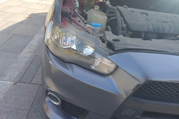 Used Mitsubishi Lancer EX 2012 Chasing Edition 1.8L Manual Luxury Model
