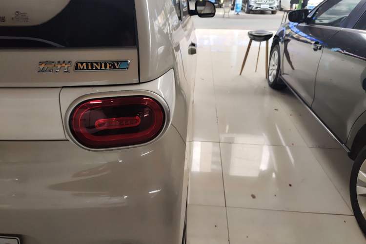 Used Wuling Hongguang MINIEV 2024 3rd Generation 215km Youth Edition
