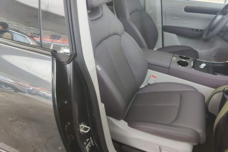 Used Leapmotor C11 2024 All-Electric 580 Luxury Edition Right Front Seat