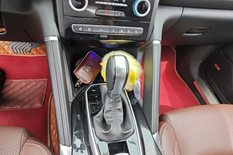 Used Renault Koleos 2017 2.5L 4x4 Flagship Edition Gear Lever