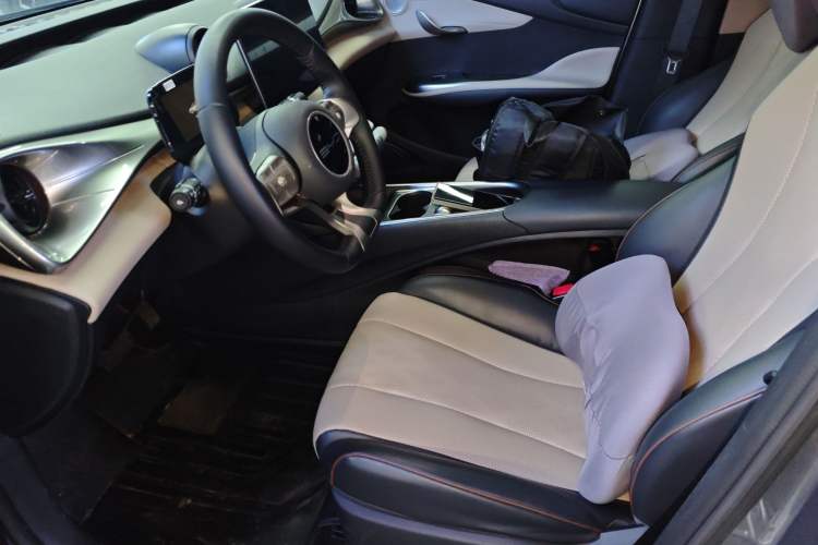 Used BYD Dolphin 2023 420 km Fashion Edition
