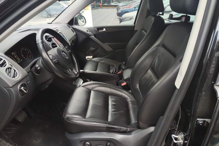 Used Volkswagen Tiguan 2012 1.8TSI Automatic Two-Wheel Drive Trend Edition Left Front Seat