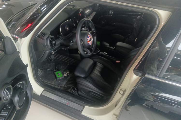 Used MINI 2023 2.0T COOPER S Artist Five-Door Edition
