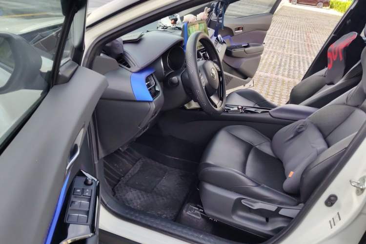 Used Toyota IZOA 2020 2.0L Yichi Version