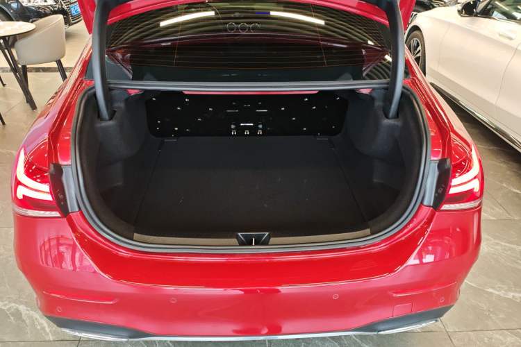 Used Mercedes-Benz A-Class 2021 A 200 L Sport Sedan Fashion Model
