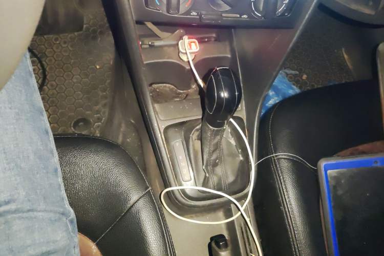 Used Volkswagen Santana 2013 1.6L Automatic Fashion Edition