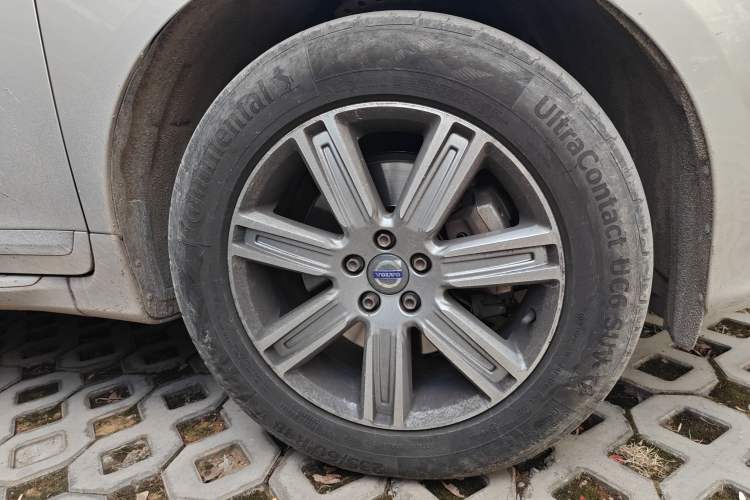 Used Volvo XC60 2017 T5 AWD Smart Range Edition