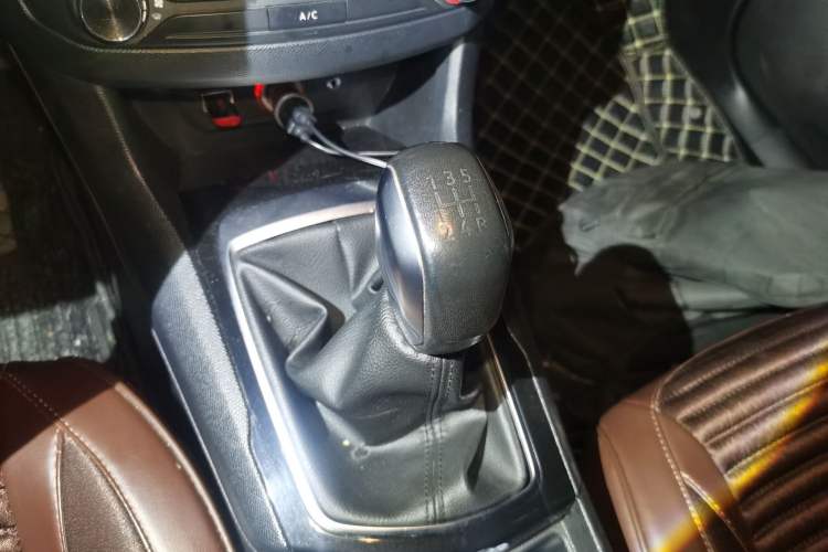 Used Peugeot 408 2014 1.8L Manual Leading Edition
