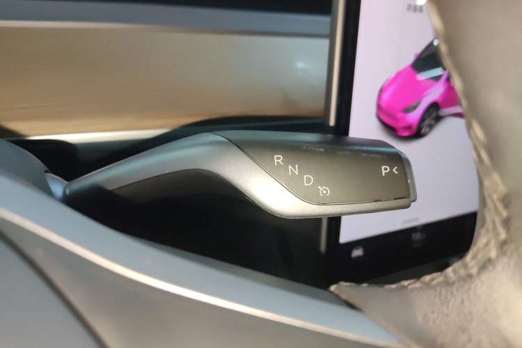 Used Tesla Model Y 2021 Long-Range All-Wheel-Drive Version