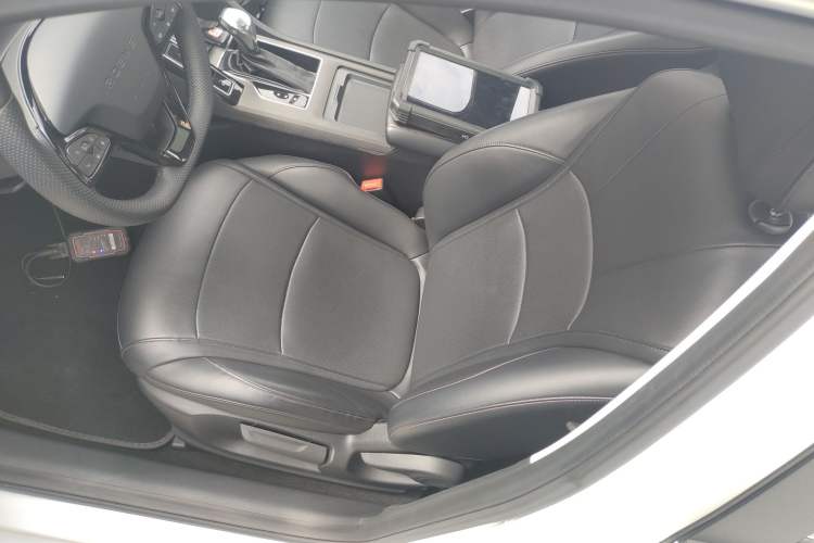 Used Roewe i5 2023 1.5L CVT Luxury Edition