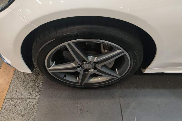 Used Mercedes-Benz C-Class 2015 C 200 station wagon