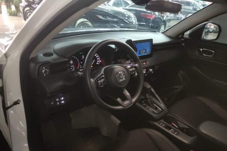 Used Honda Vezel 2023 1.5L CVT Tech Edition
