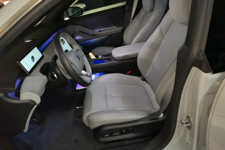 Used Nio ET5T 2024 75kWh Touring Left Front Seat