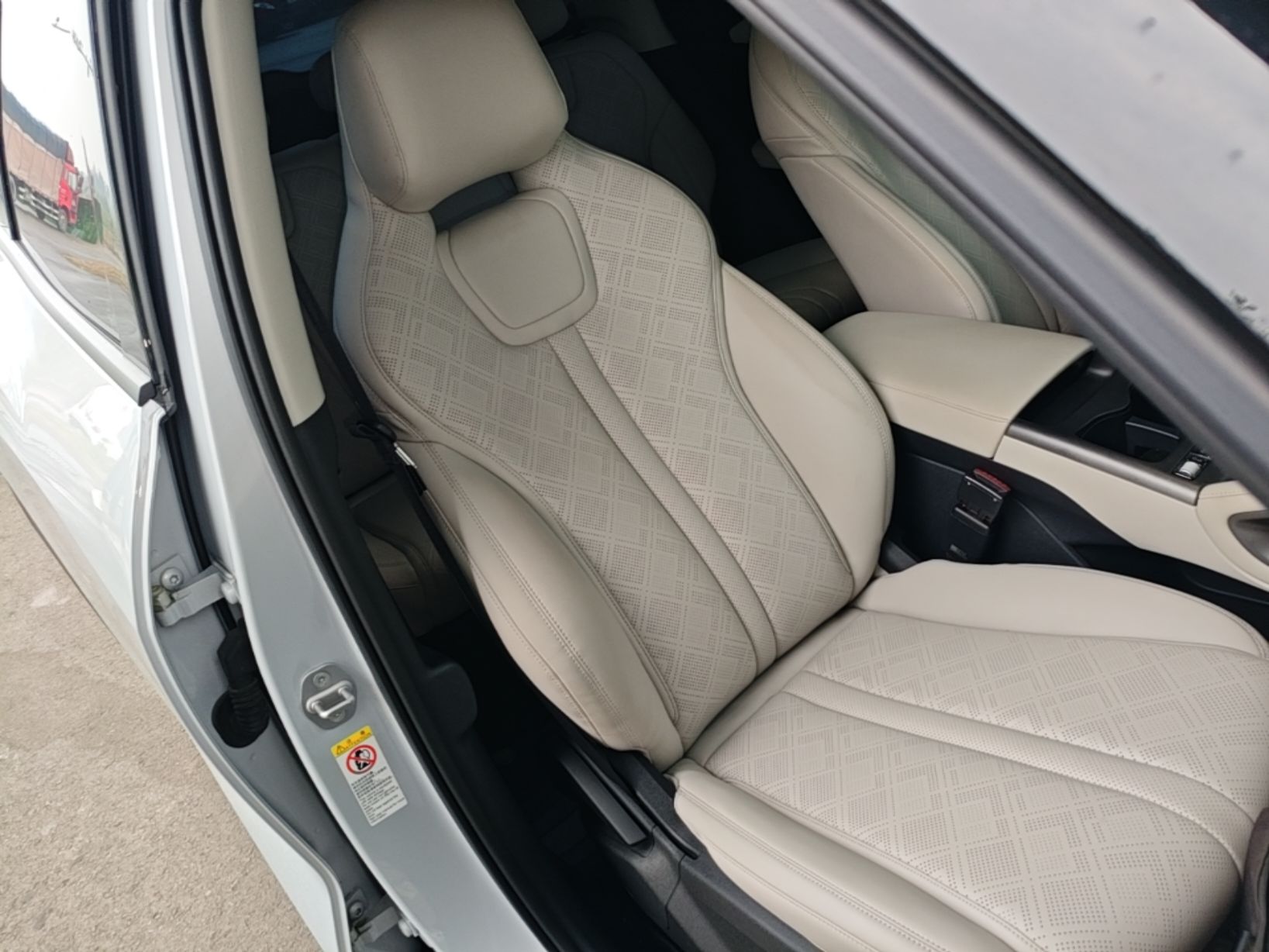 BYD Yuan UP 2025 Intelligent Driving Version 401 KM Dynamic Edition — снимка 19