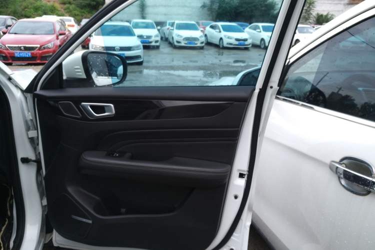 Used Cowin Xuanjie 2020 Revised Version 1.5L Manual - Yue