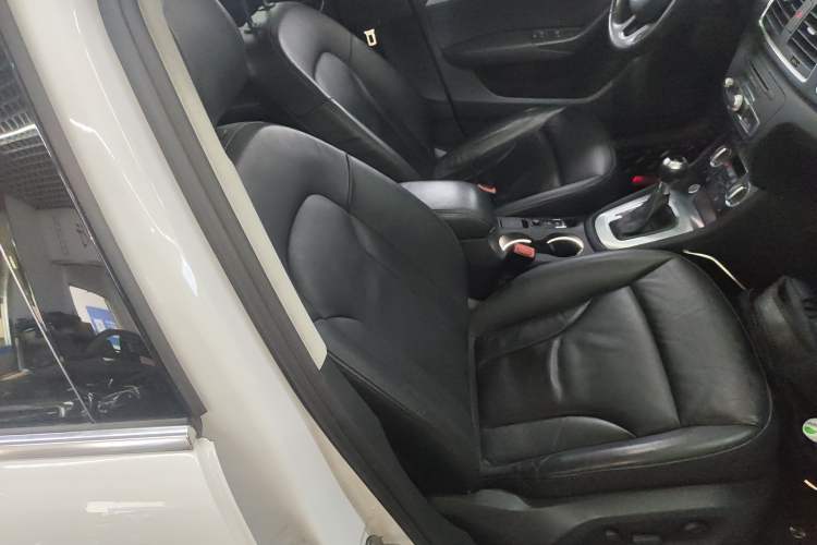 Used Audi Q3 2016 35 TFSI Collection Edition quattro Enjoyment Model