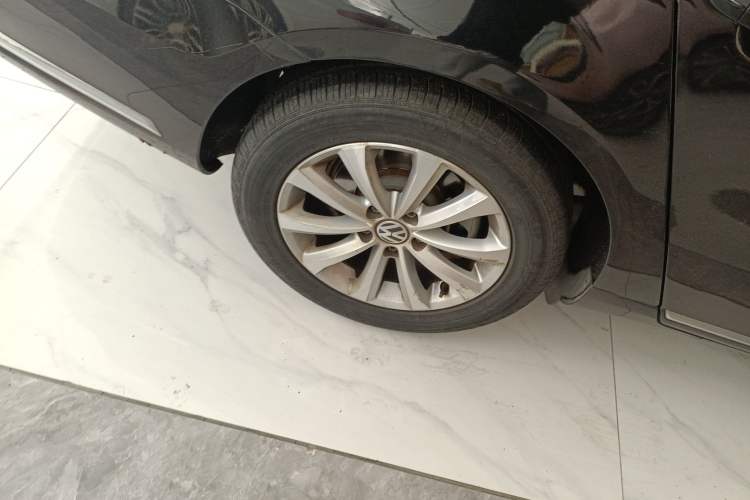 Used Volkswagen Magotan 2015 1.8TSI Advanced Model
