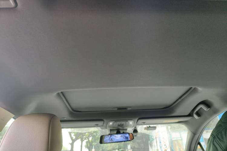 Used Toyota SIENNA 2021 2.5L Hybrid Premium Edition