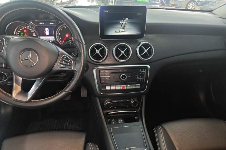 Used Mercedes-Benz GLA 2017 GLA 200 Sport Edition
