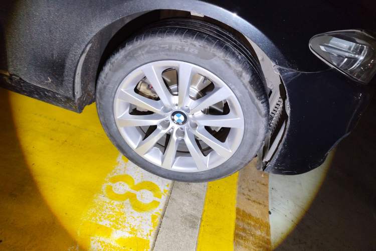 Used BMW 5 Series 2014 528Li Leading Model Right Front Wheel Hub