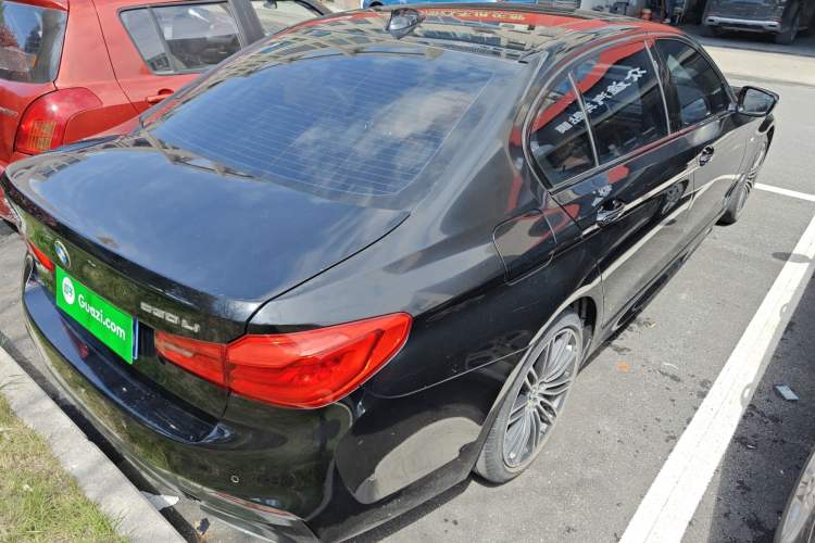 Used BMW 5 Series 2018 Restyled 530Li Leading Edition M Sport Package
