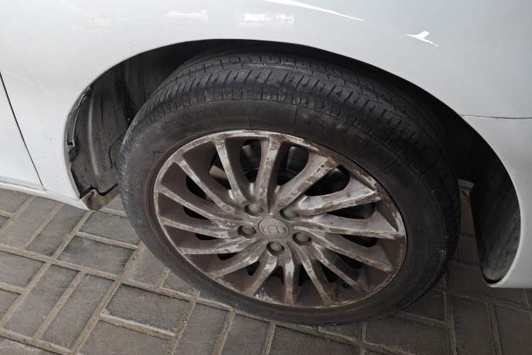 Used Geely Auto Emgrand New Energy 2017 EV300 Elite Model Right Front Wheel Hub