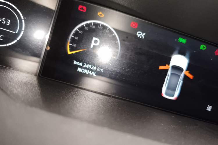 Used CHANGAN UNI-V 2022 1.5T Prestige Version Odometer Close Up