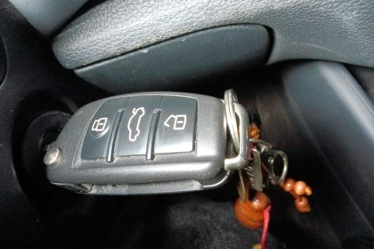 Used Audi A3 2020 Restyled Sportback 35 TFSI Entry-Level China VI Emission Standard Vehicle Key