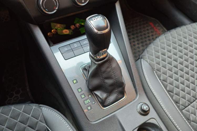 Used Skoda Octavia 2019 TSI280 DSG Luxury Edition Station Wagon China VI Standard