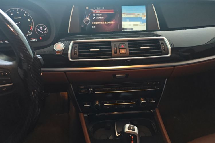 Used BMW 5 Series GT 2015 528i Leading Model
