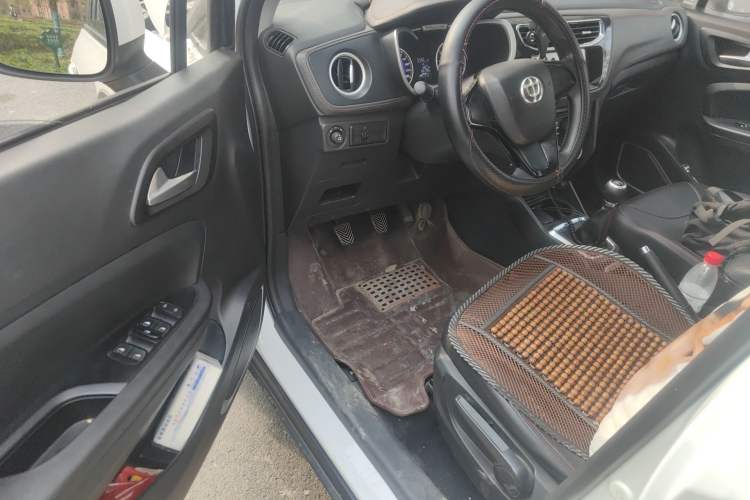 Used Brilliance V3 2016 1.5L Manual Comfort Model Driver Seat