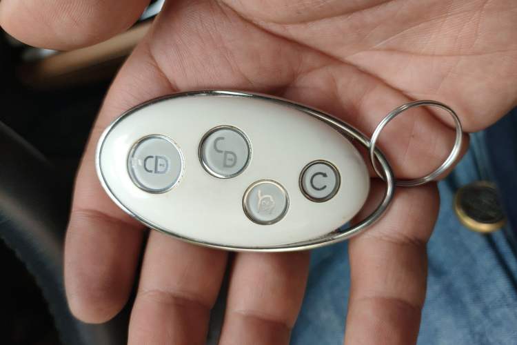 Used BYD Song MAX 2019 1.5T Automatic Smart Connect ZhiLian RuiDong 6-Seater China V Standard Vehicle Key