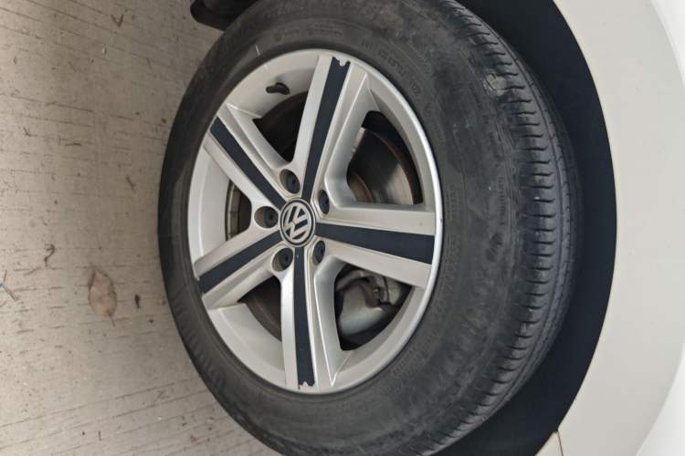 Used Volkswagen Lamando 2018 230TSI DSG Fashion Edition Right Front Wheel Hub