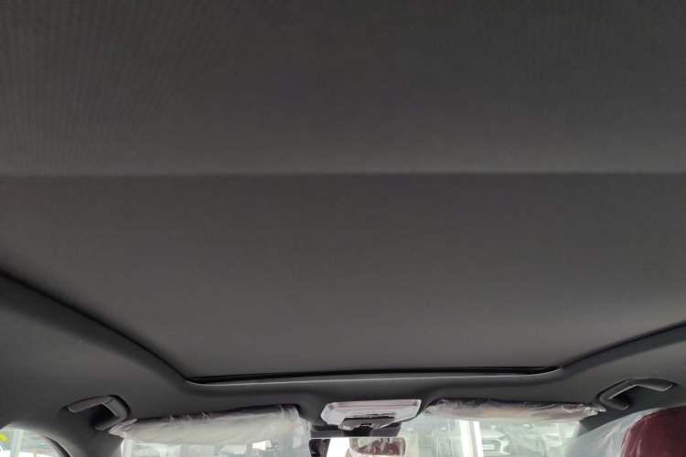 Used Hongqi H5 2025 Model 1.5T DCT Xuan Ying 2 Million Units Commemorative Edition